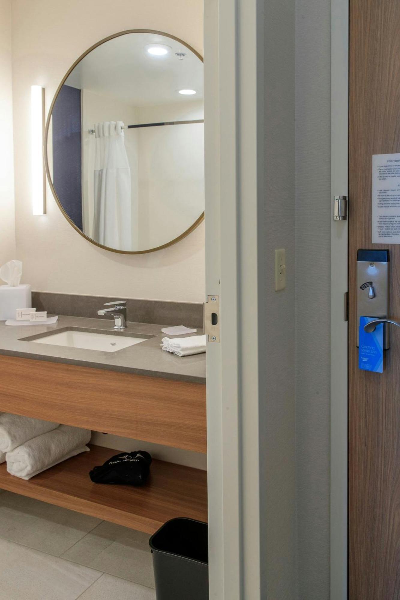 Fairfield Inn & Suites By Marriott Philadelphia Valley Forge/Great Valley Berwyn Dış mekan fotoğraf